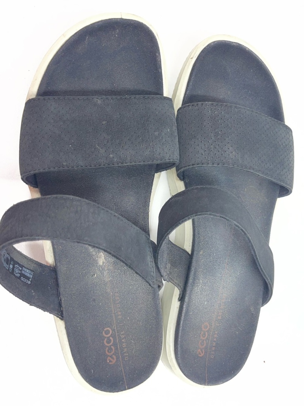 Ecco Yuma Black Leather Slide Sandals